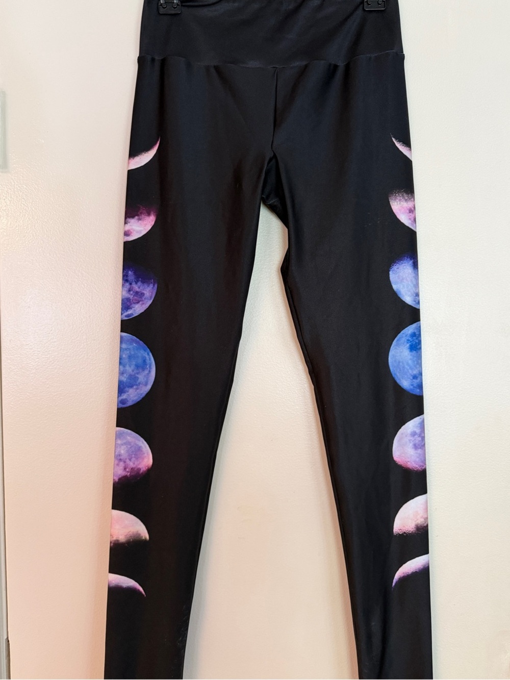 Goldsheep Black Leggings with Purple & Blue Moon Print